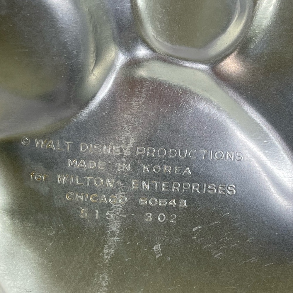 MICKEY MOUSE Marching Band Leader Head Cake Pan Mold #515-302 DISNEY Wilton - Picture 2 of 4